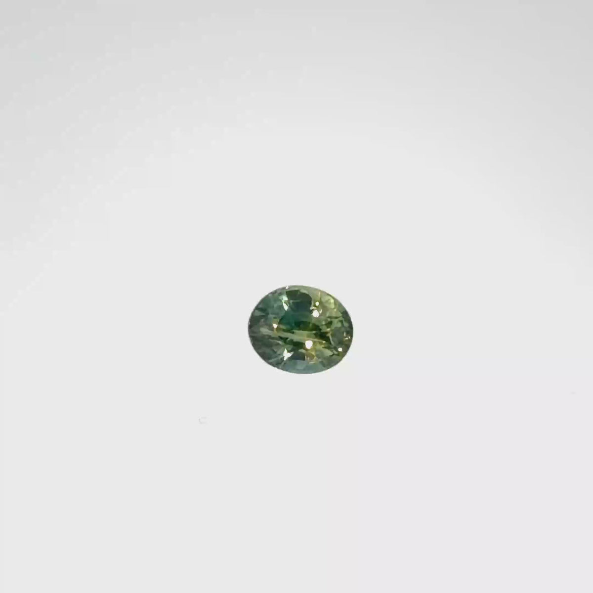 1.02 Ct Parti Sapphire