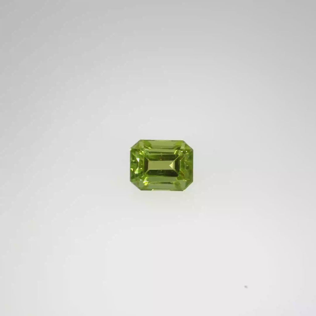 1.85 Ct Peridot
